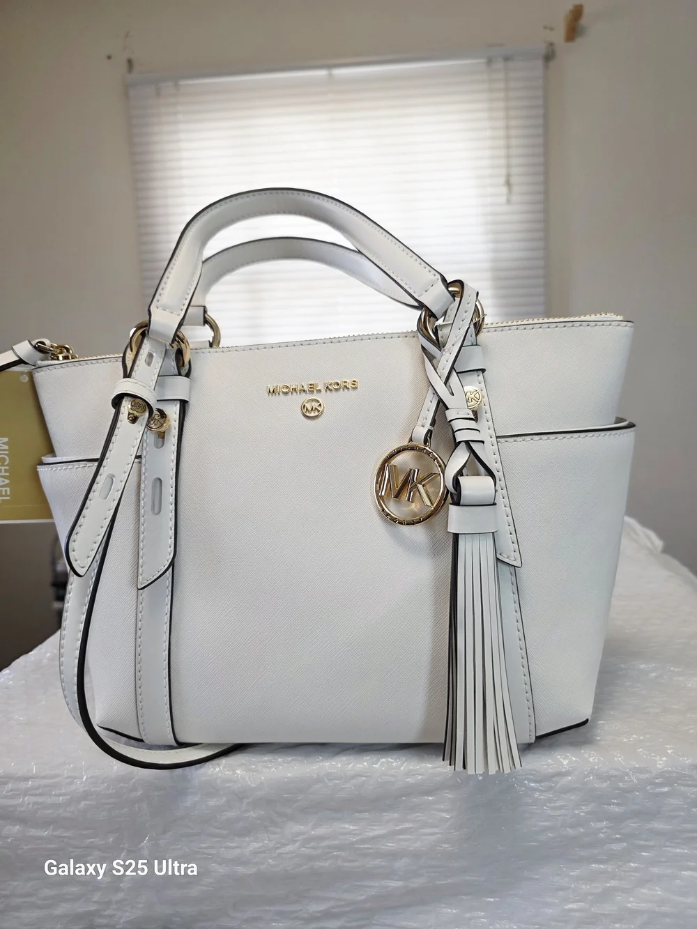 Michael Kors Sullivan Small Saffiano Leather Top-Zip Tote Bag In Optic White